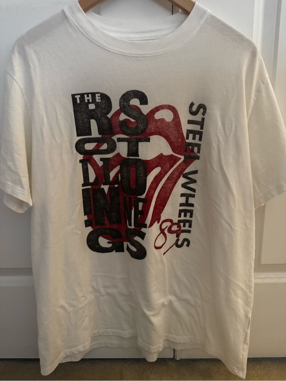 Abercrombie & Fitch Graphic Tee